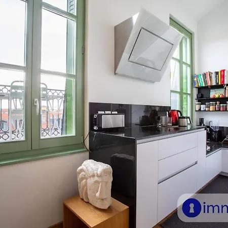 公寓 Duplex 3 Bedrooms Air-conditioned Centre