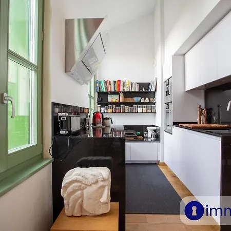 Duplex 3 Bedrooms Air-conditioned Centre *