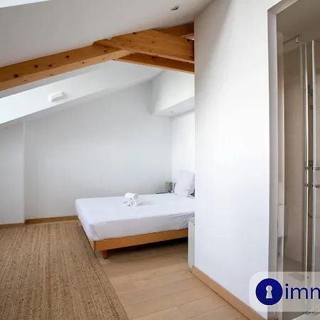 Duplex 3 Bedrooms Air-conditioned Centre 公寓
