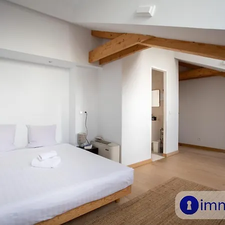 Duplex 3 Bedrooms Air-conditioned Centre 公寓 *
